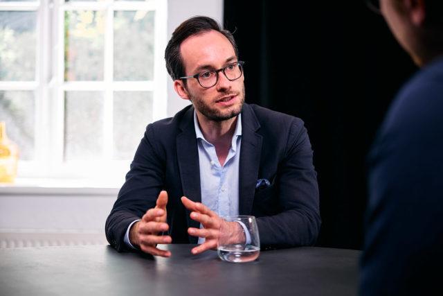 Diese deutschen Small Caps profitieren von Deutschlands Comeback – Experte Lukas Spang im Live-Talk
